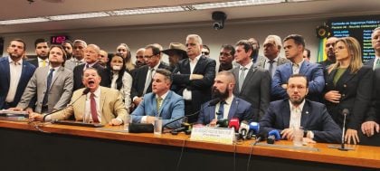 Oposição critica ordem de Motta e rejeita moções em apoio a Bolsonaro