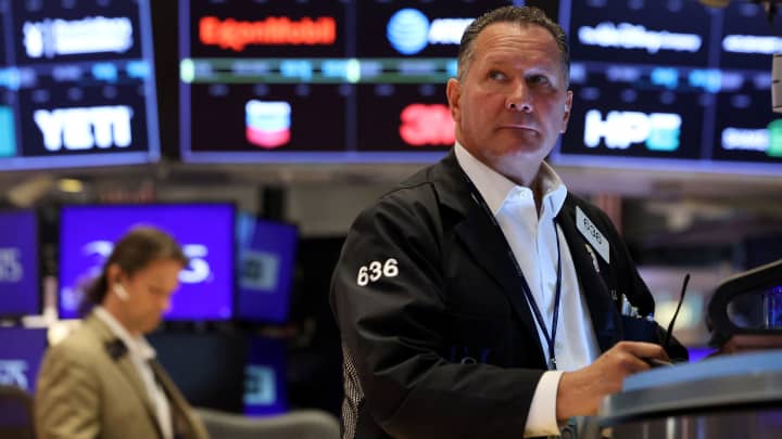 UBS prevê pausa no mercado de ações devido a negociações comerciais prolongadas