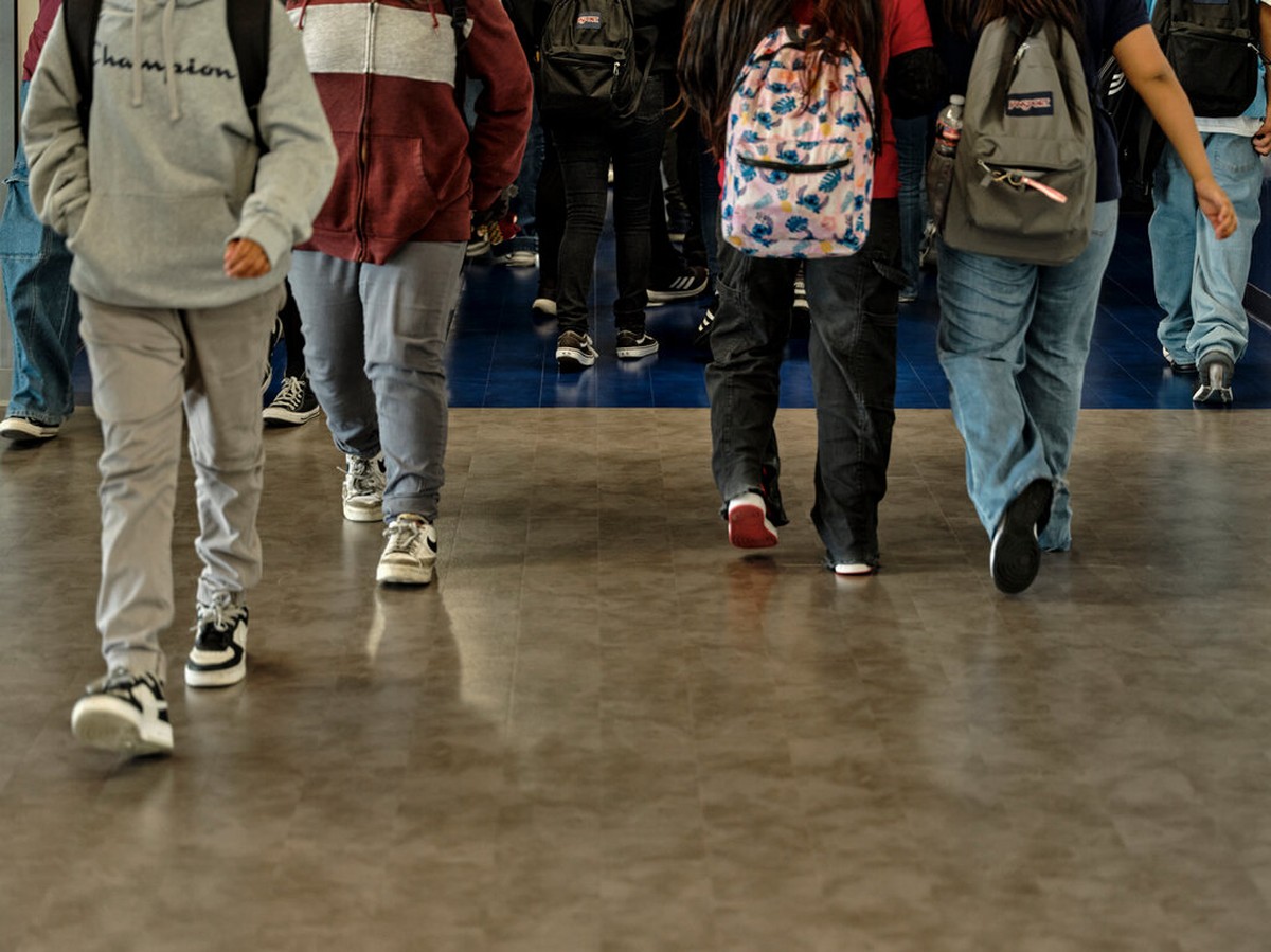 Coalizão de 24 estados processa governo Trump por US$ 6,8 bilhões em educação