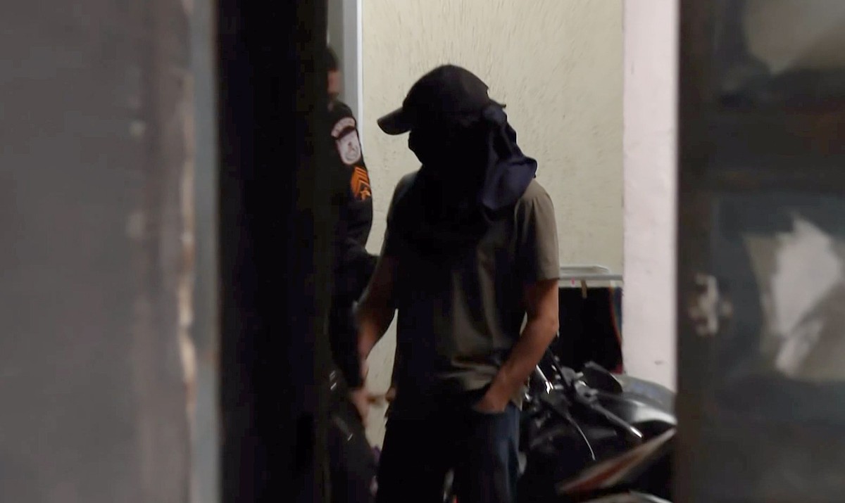 PMs são presos por vender segurança a postos do Detran em Belford Roxo