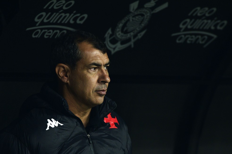 Fábio Carille em Corinthians x Vasco (Foto: Marcos Ribolli)