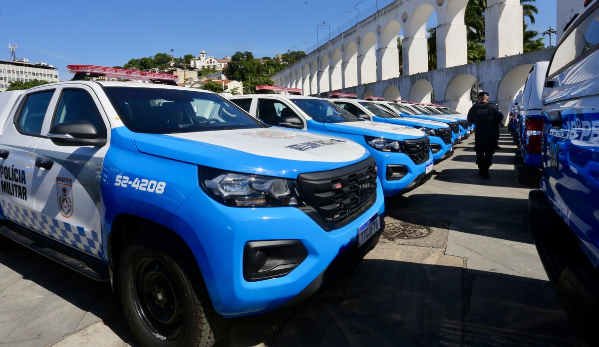 Rio de Janeiro vê queda no roubo de veículos, mas aumento nos furtos de celulares