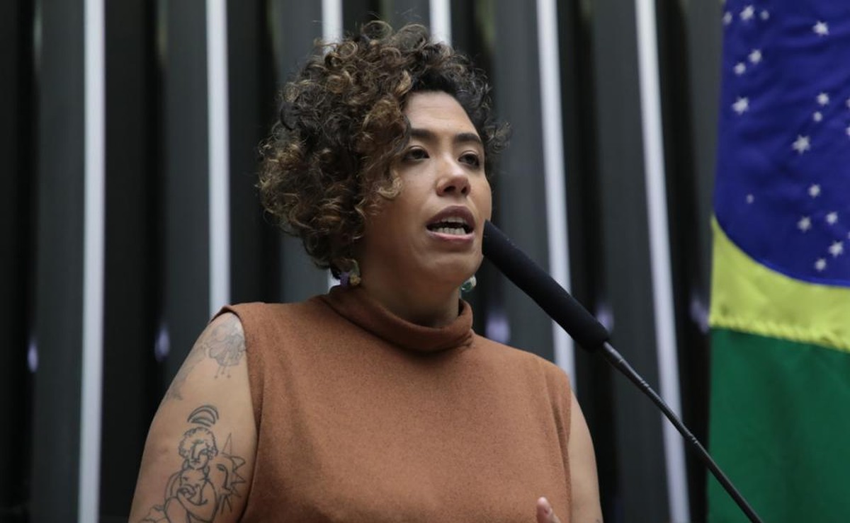 Deputada propõe CPI para investigar grupos nazifascistas e paramilitares
