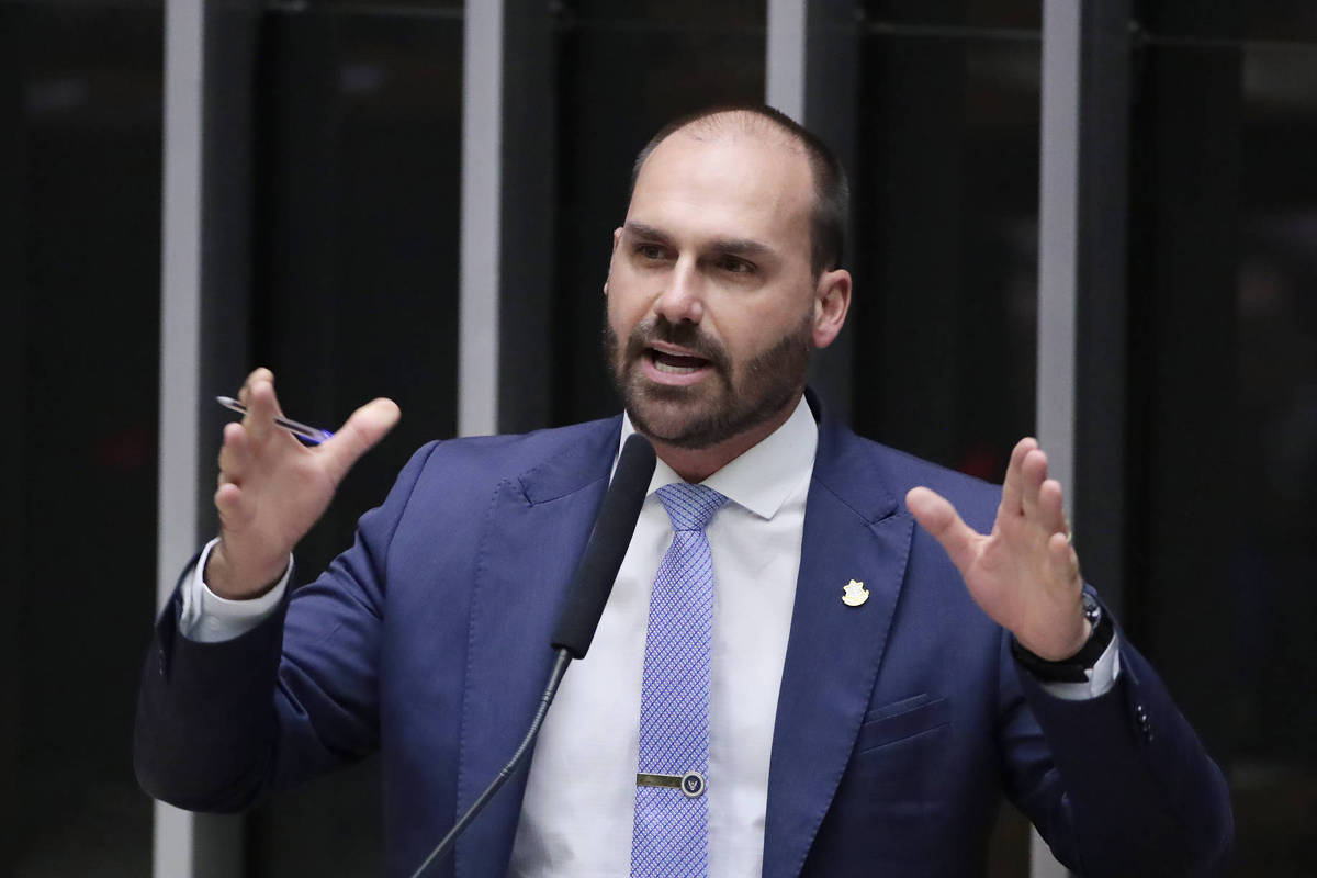Eduardo Bolsonaro é visto como descontrolado por aliados em meio à corrida de 2026