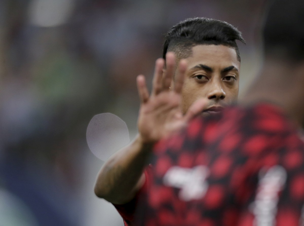STJD conclui relatório e pode denunciar Bruno Henrique, desfalque no Flamengo