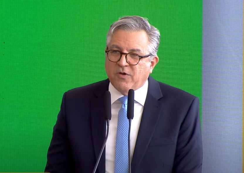 Padilha vai buscar parcerias com o setor privado para acelerar o tratamento de doenças. (Foto: Canal Gov/Youtube)