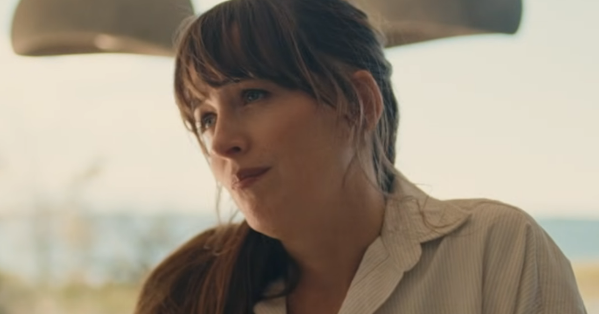 Dakota Johnson explora relacionamento aberto em novo trailer de Splitsville