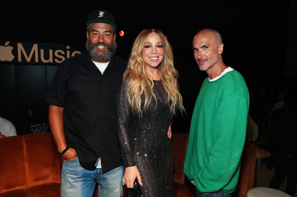 Mariah Carey anuncia que seu novo álbum está finalizado com baladas inéditas