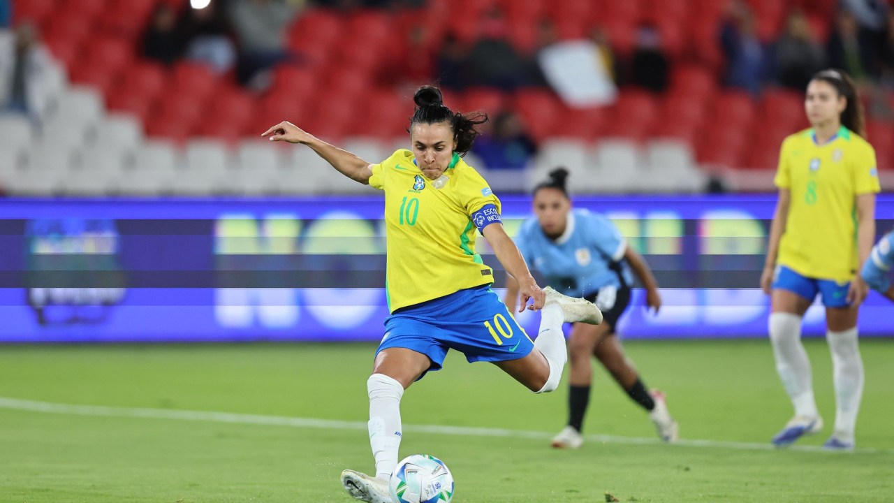 Sobe e desce: análise das trajetórias de Marta e André Janones