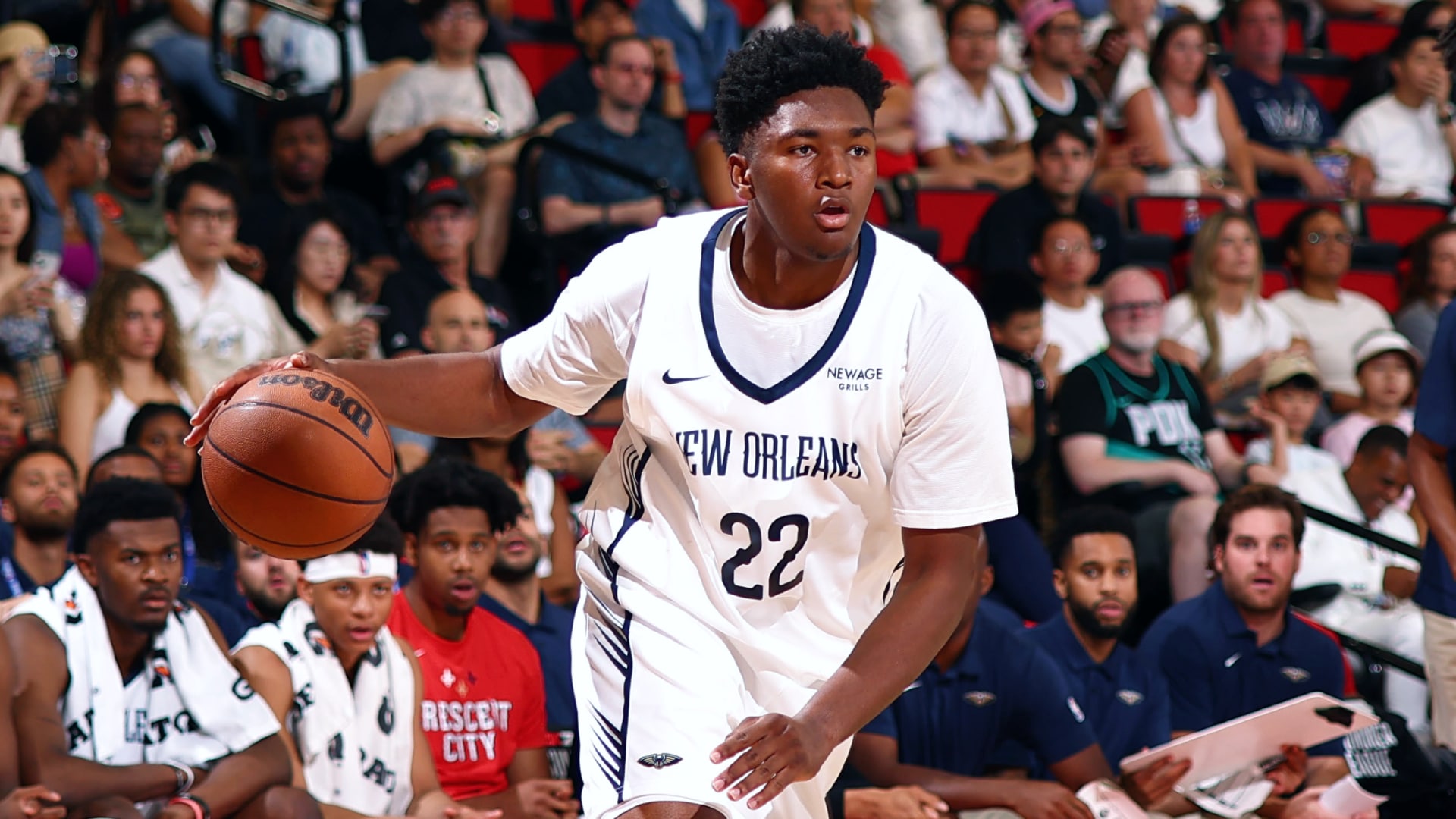Derik Queen, novato dos Pelicans, passa por cirurgia no pulso esquerdo