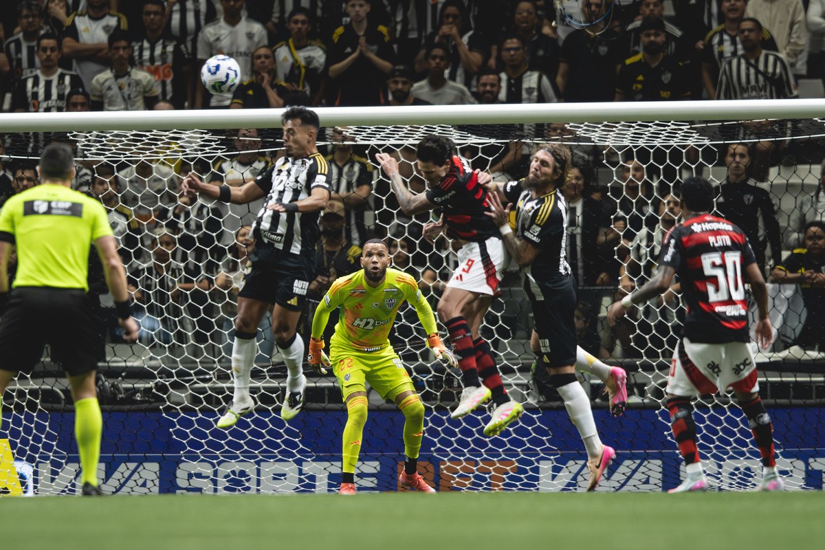 Atlético-MG avança na Copa do Brasil após vencer Flamengo nos pênaltis