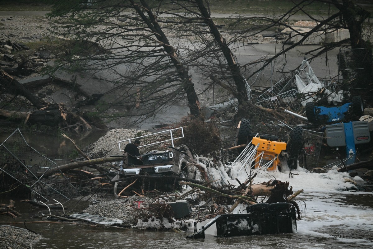 Mais de 100 desaparecidos no Texas após enchentes devastadoras há duas semanas