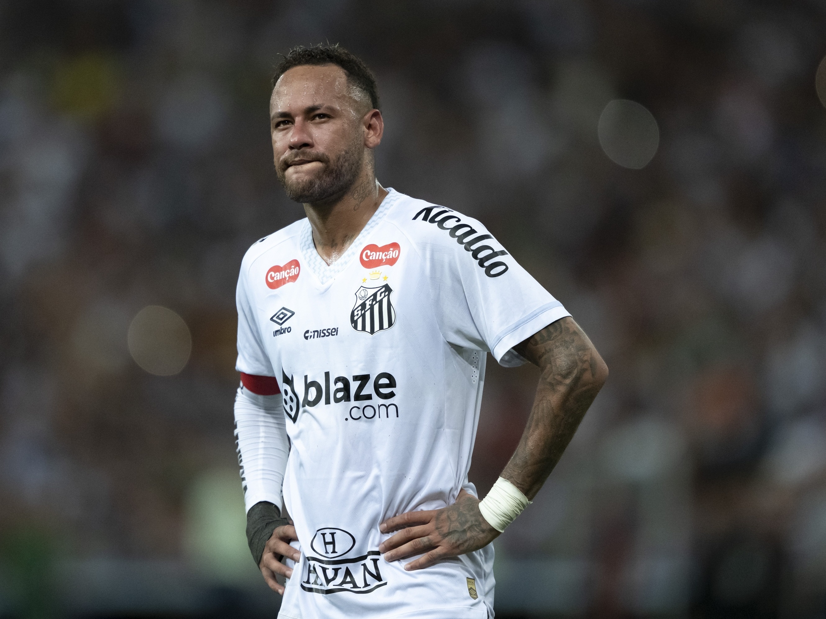 Neymar, no duelo com o Fluminense, no Maracanã (Foto: JORGE RODRIGUES/ESTADÃO CONTEÚDO)