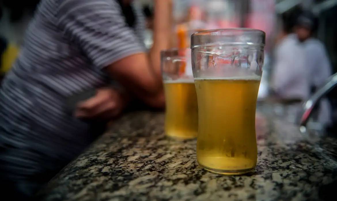 Heineken revela dados que podem impactar resultados da Ambev no segundo trimestre