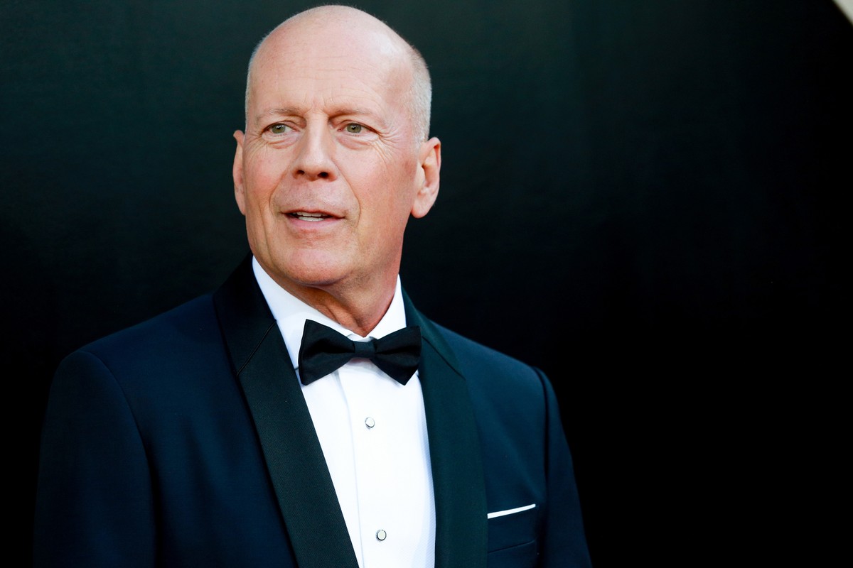 Bruce Willis planejava voltar ao cinema, mas demência agrava dificuldades