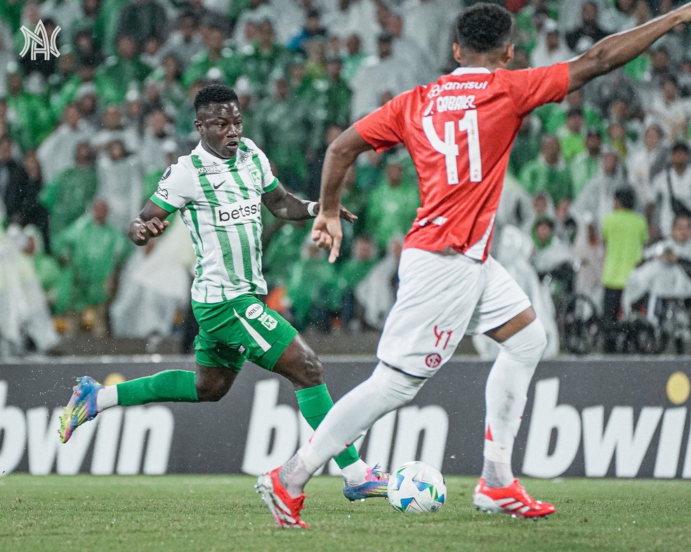 Hinestroza pelo Atlético Nacional (Foto: Divulgação/ Atlético Nacional)