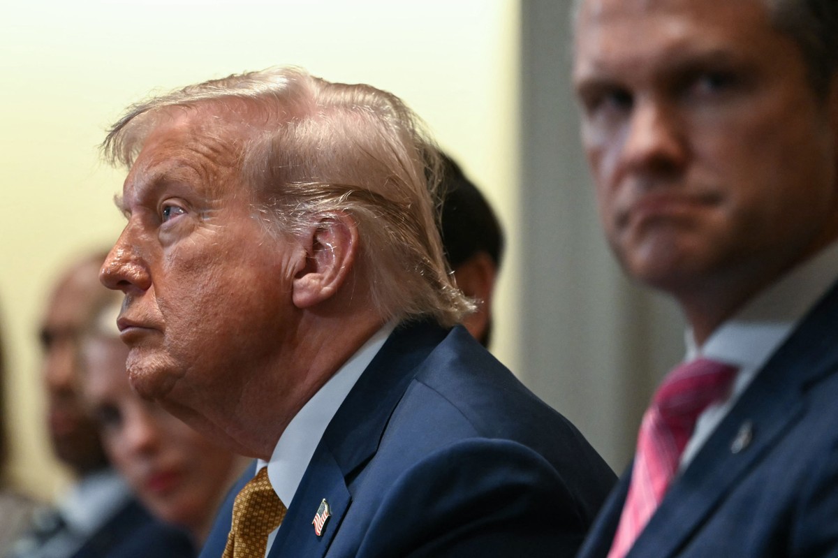 Trump hesita em estratégia para a guerra na Ucrânia após novo recuo no envio de armas