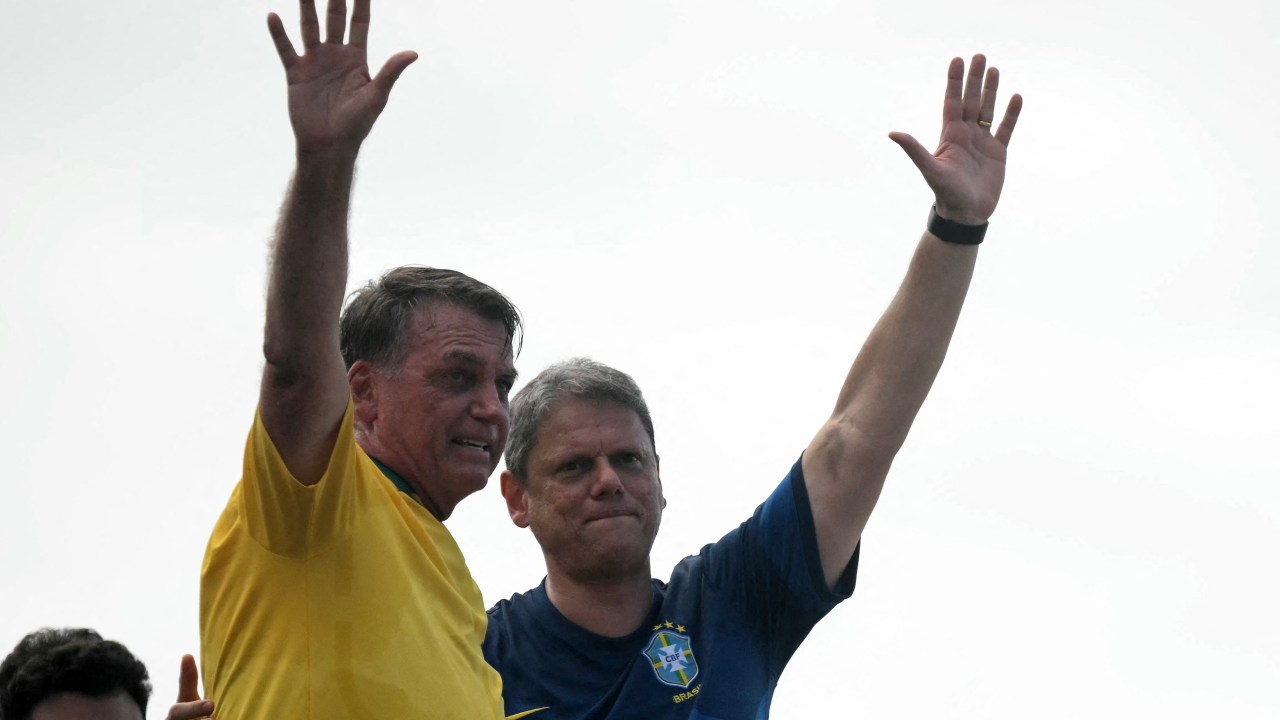 Tarcísio almoça com Bolsonaro um dia após tarifas de Trump serem anunciadas