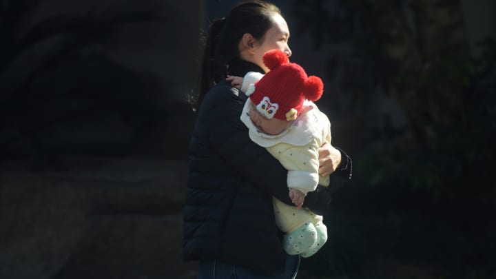 Beijing incentiva aumento da natalidade e empresas se preparam para pais da Gen Z