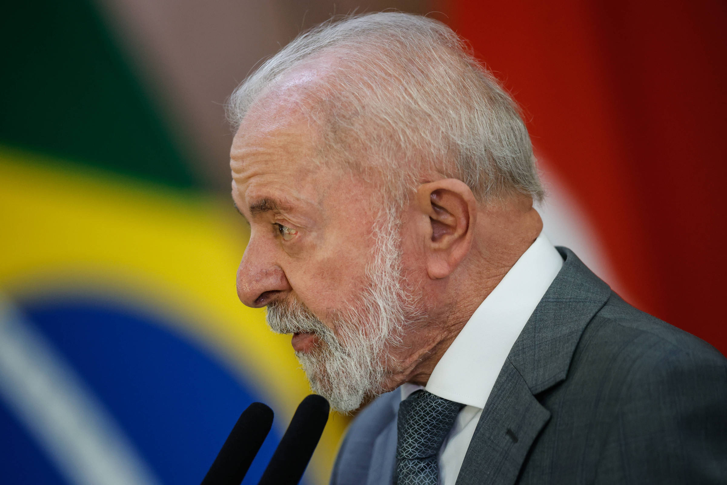 Lula defende mudança de discurso da esquerda para conquistar maioria no Congresso