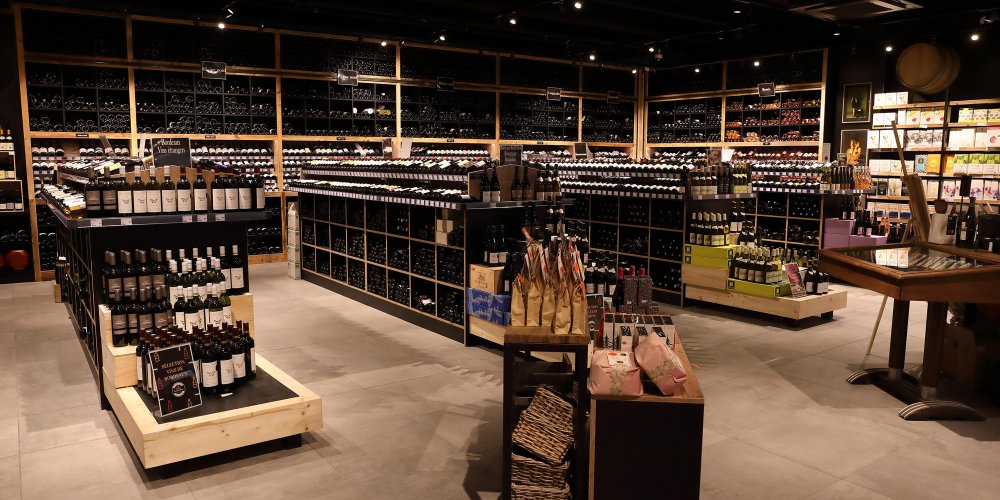 Caviste gourmand encanta amantes de vinhos em Saint-Paul-lès-Romans