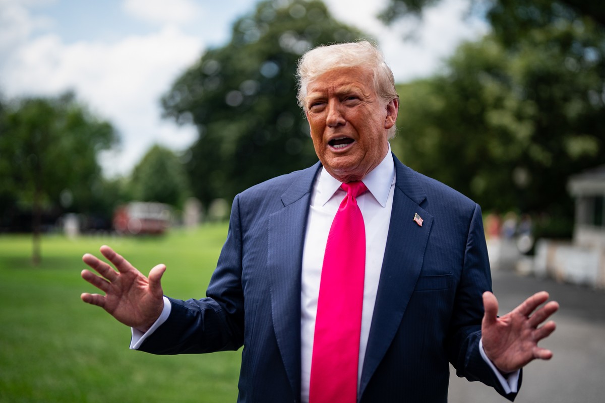 Trump arrecada quase US$ 50 bilhões com tarifas, mas enfrenta retaliações de China e Canadá