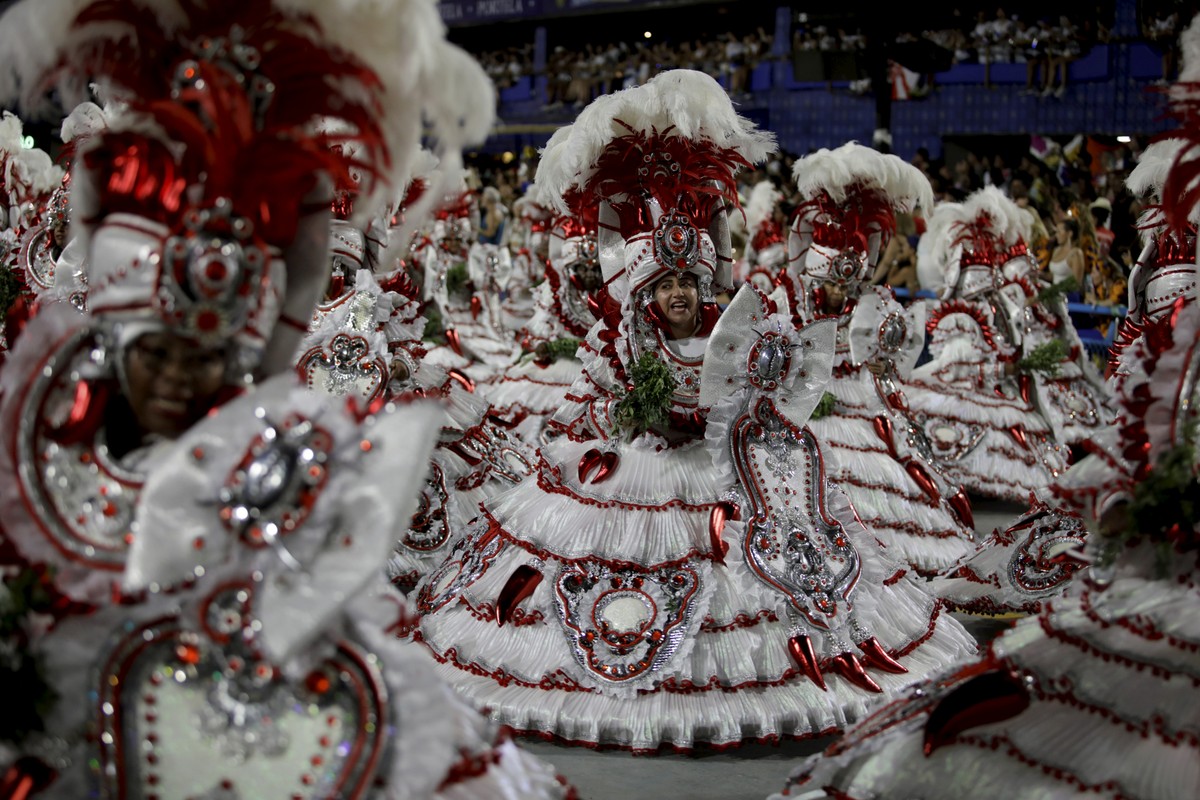 Disputa de samba agita escolas do grupo especial no Carnaval 2026