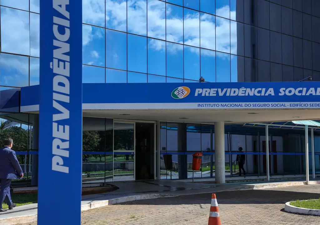 Governo propõe acordo para indenizar vítimas de fraudes no INSS