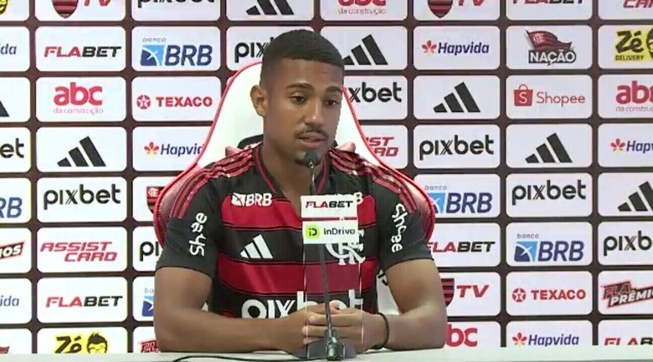 Flamengo pode ter Samuel Lino na escalação contra o Ceará