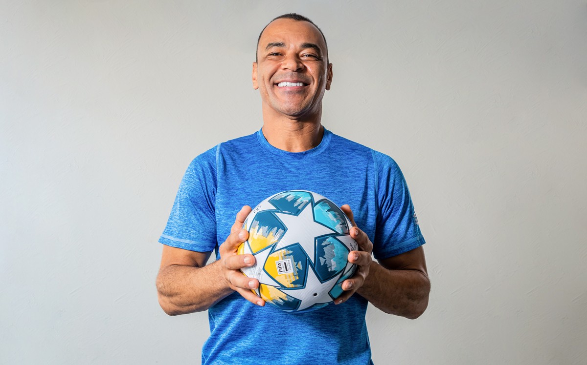 Cafu e sua trajetória de superação: da fome nos treinos ao sucesso no futebol