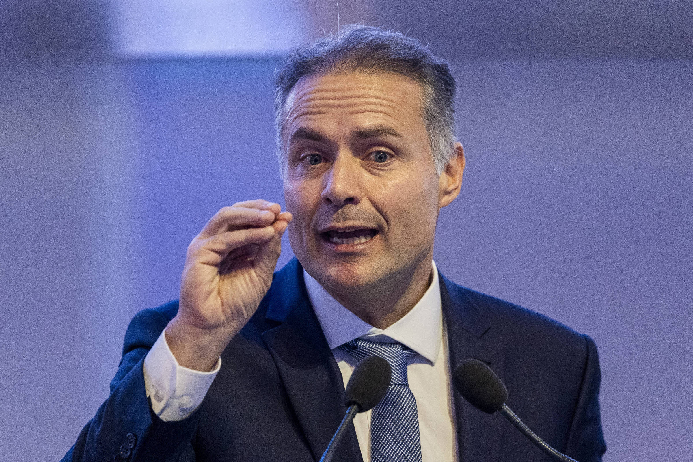 Governo avalia eliminar a obrigatoriedade de autoescola para obter CNH