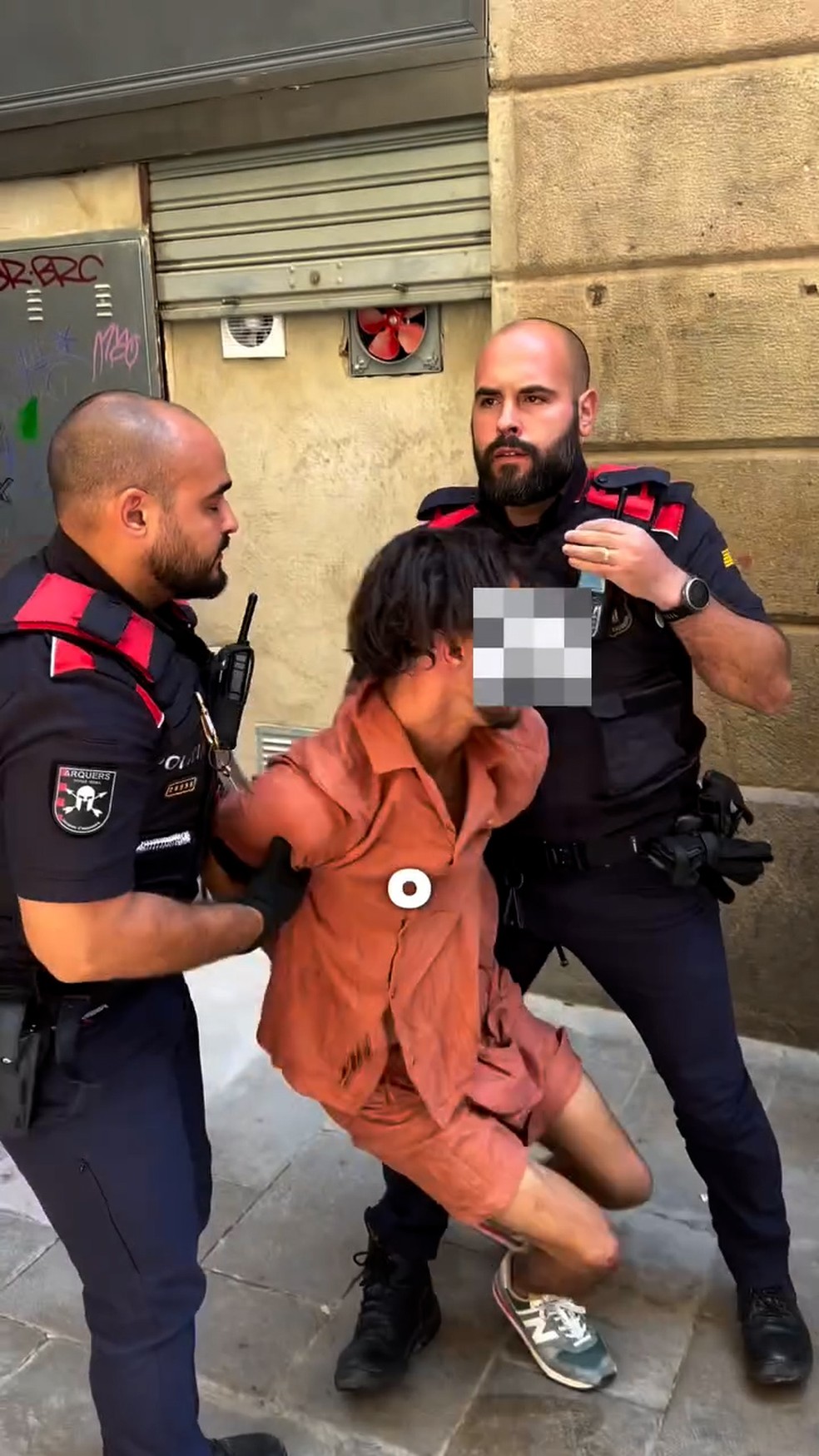 Lutador de jiu-jitsu brasileiro captura ladrão em Barcelona e viraliza; vídeo