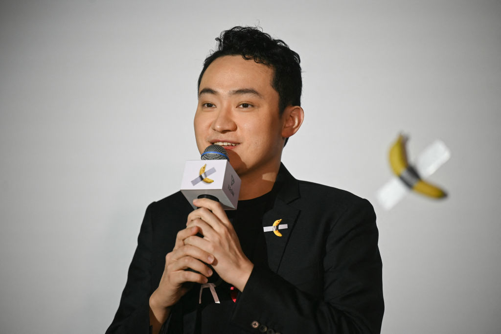 Justin Sun e David Geffen se enfrentam em disputa judicial por escultura de Giacometti