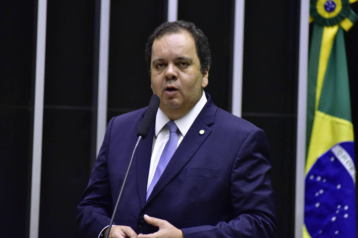 PF investiga desvio de emendas na família do deputado Elmar Nascimento