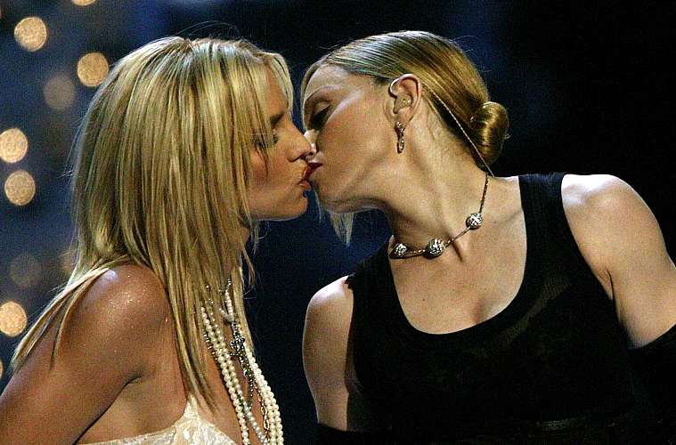 Madonna expressa carinho por Britney Spears em gesto de amizade e apoio