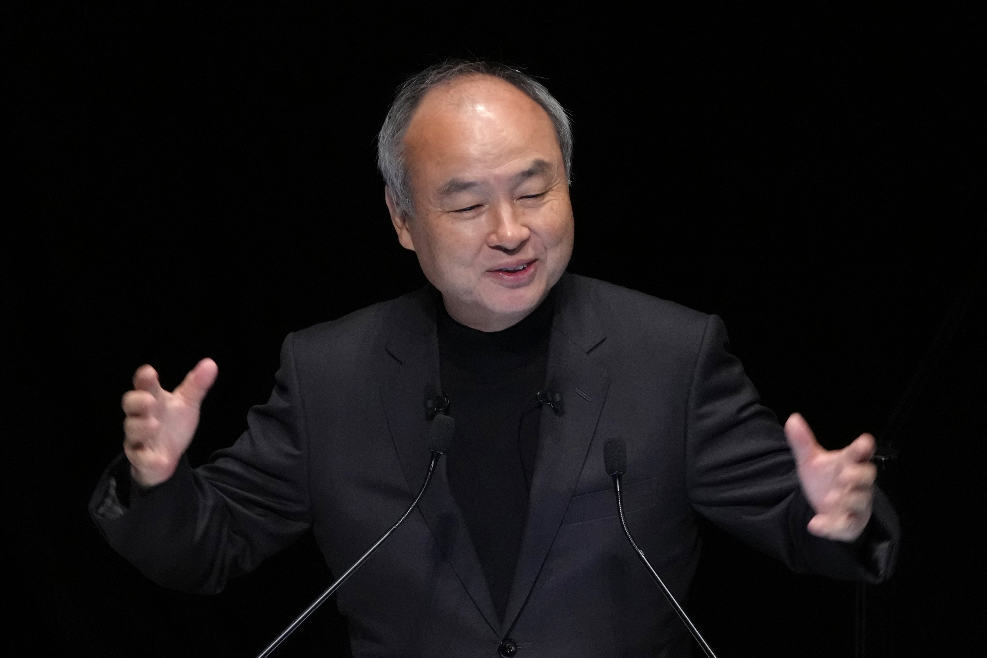 Masayoshi Son analisa sucessão no SoftBank e reafirma foco em inteligência artificial