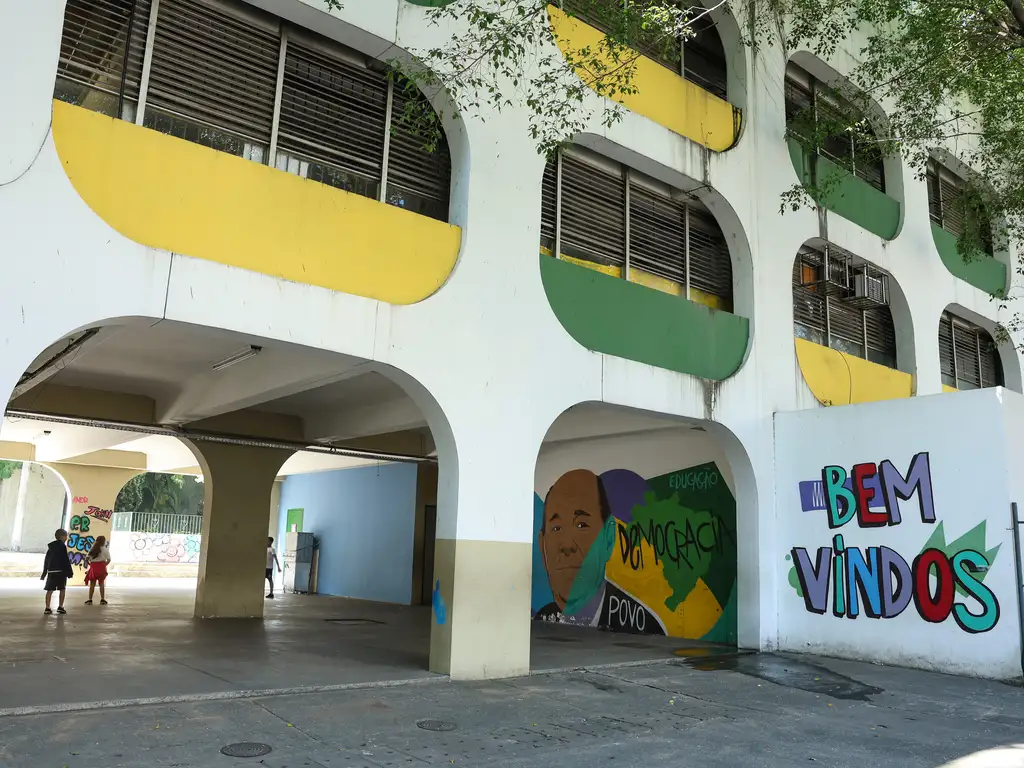 Crianças e adolescentes influenciam a criação de políticas públicas eficazes
