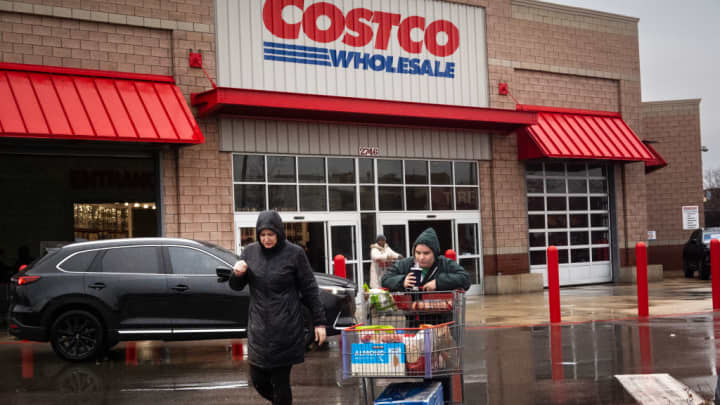 Investidores devem considerar Costco após vendas sólidas em junho, alerta especialista