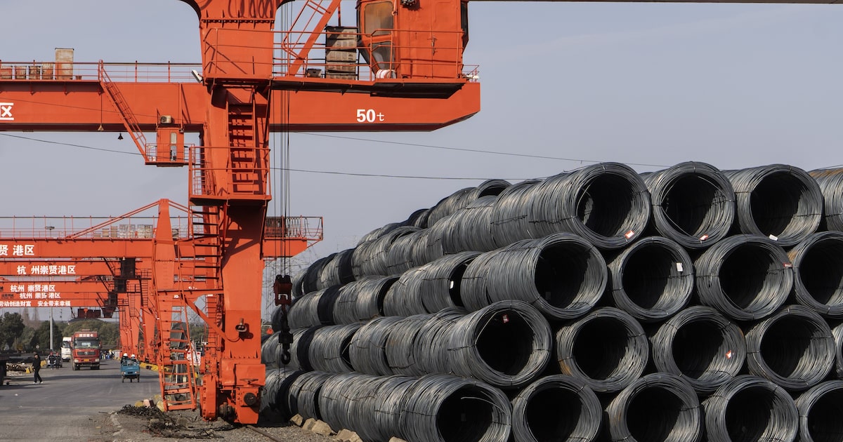 Produtos de aço estão entre os mais impactados pelas tarifas impostas pelos EUA de Donald Trump às importações (Foto: Bloomberg/Qilai Shen)