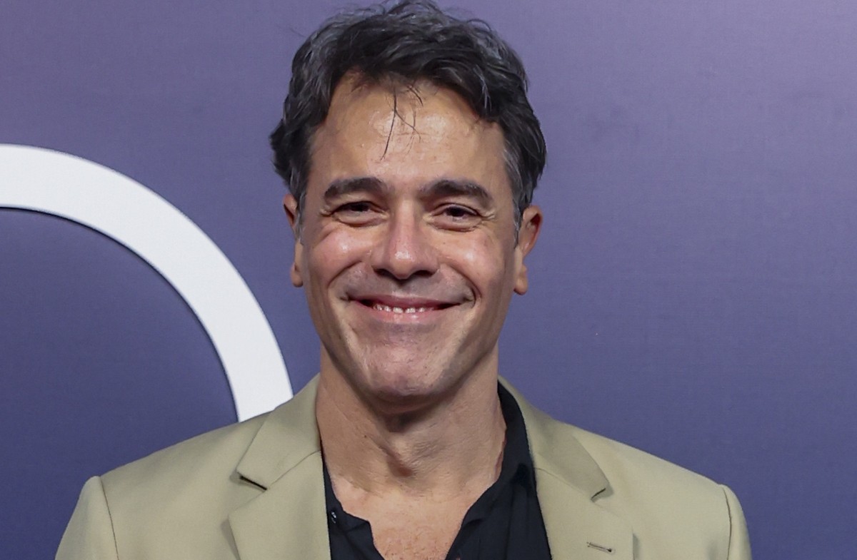 Claudio Lins destaca 'História de amor' e projetos musicais com os pais