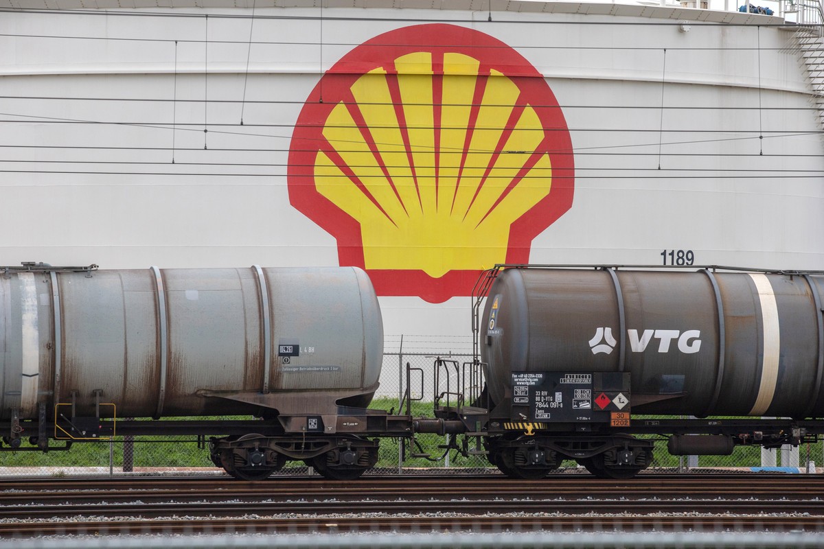 Um silo de armazenamento de petróleo da Shell (Foto: Peter Boer/Bloomberg)