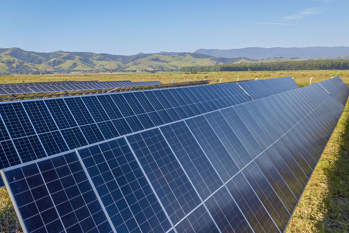Inverno rigoroso impulsiona crescimento da energia solar por assinatura
