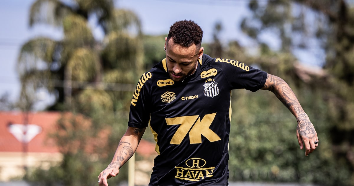 Neymar completa um mês fora dos gramados e mira retorno na Copa do Brasil