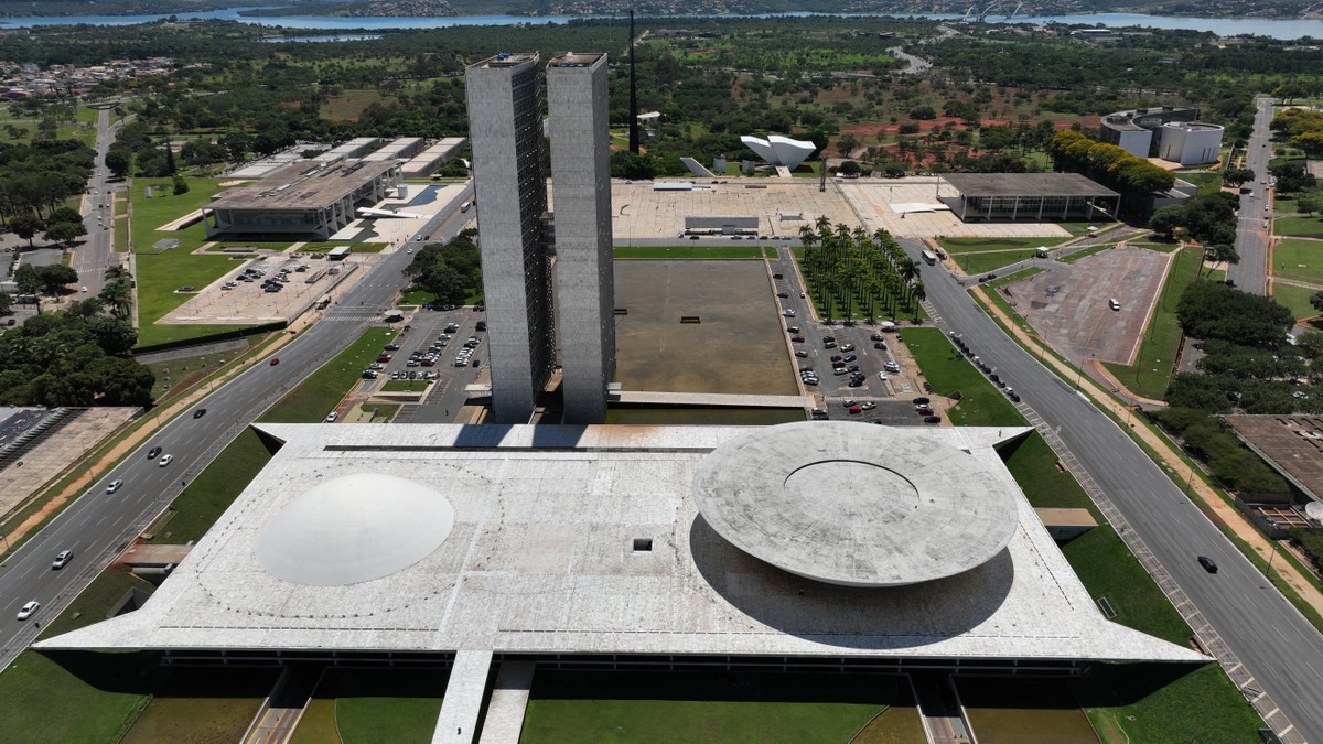 Conflito entre Poderes prejudica avanços e direitos da sociedade brasileira
