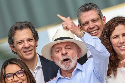 Governo Lula intensifica patriotismo e responde a ataques dos EUA com novas medidas