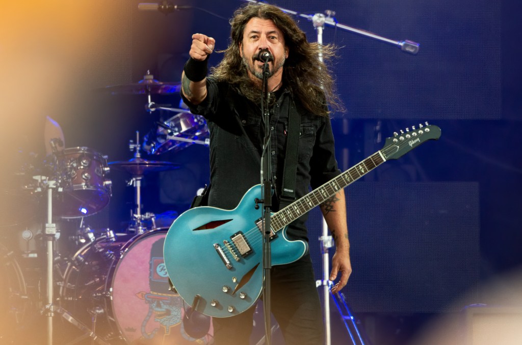 Foo Fighters anunciam baterista do Nine Inch Nails para turnê na Ásia