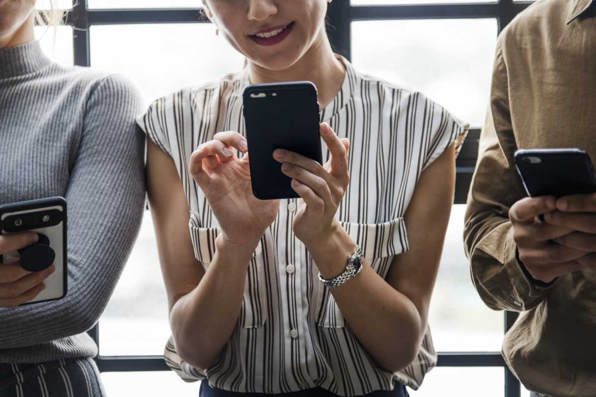 Busca por celular de aluguel aumenta 150% em todo o Brasil