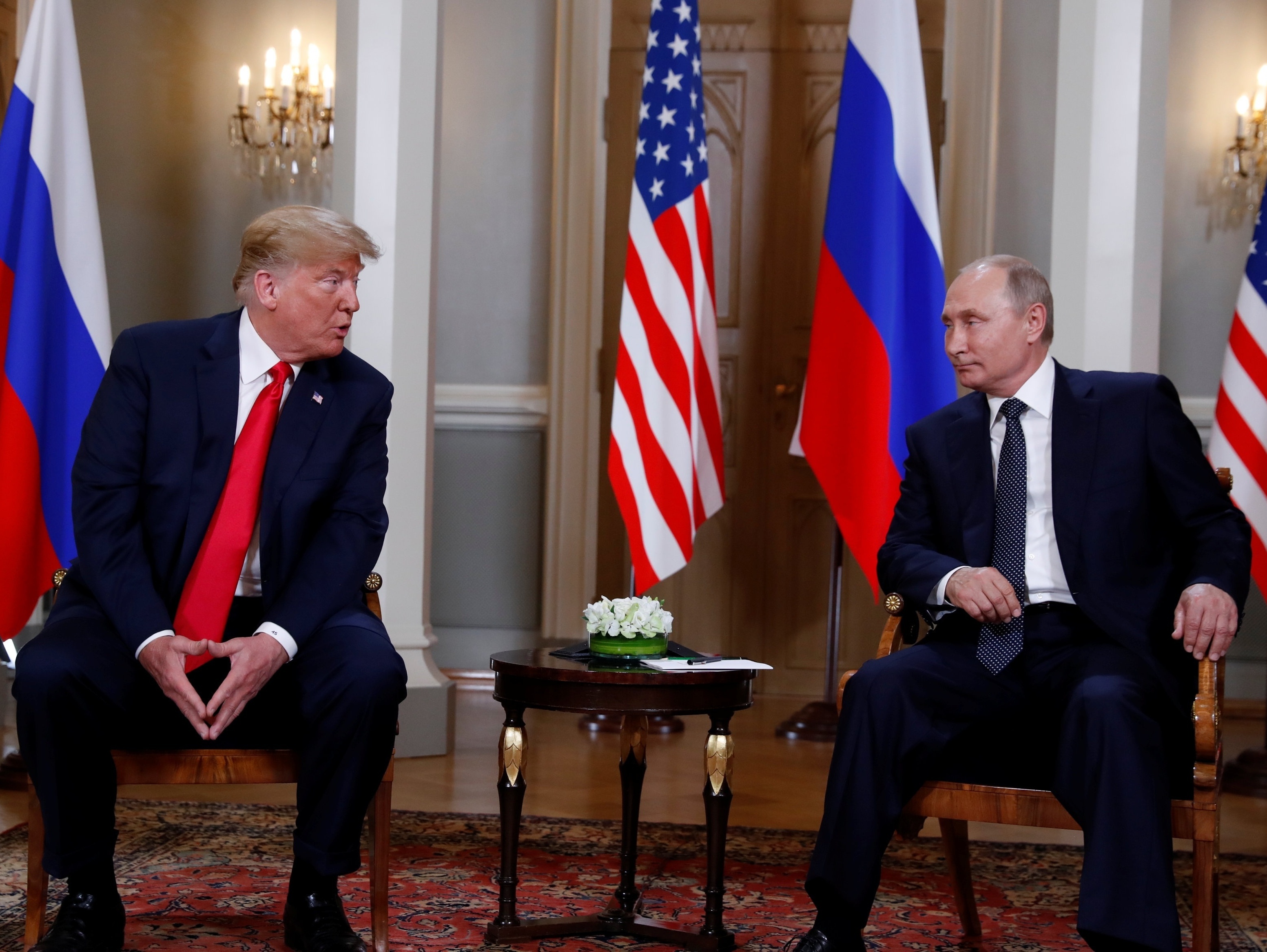 Trump utiliza pressão para negociar com Putin, afirma especialista em relações internacionais