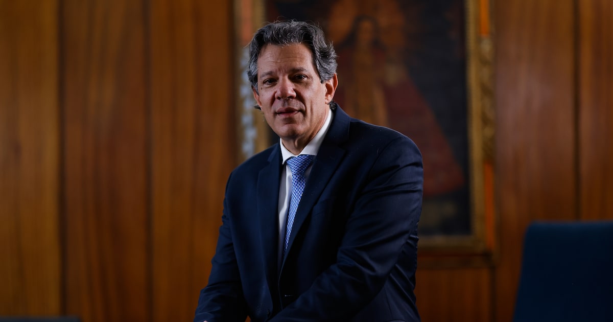 Haddad critica apoio de Trump a Bolsonaro e fala em sacrifício do País