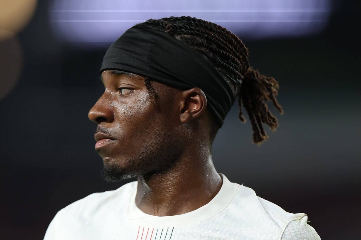Arsenal busca acordo com Chelsea para contratar Noni Madueke em transferência polêmica